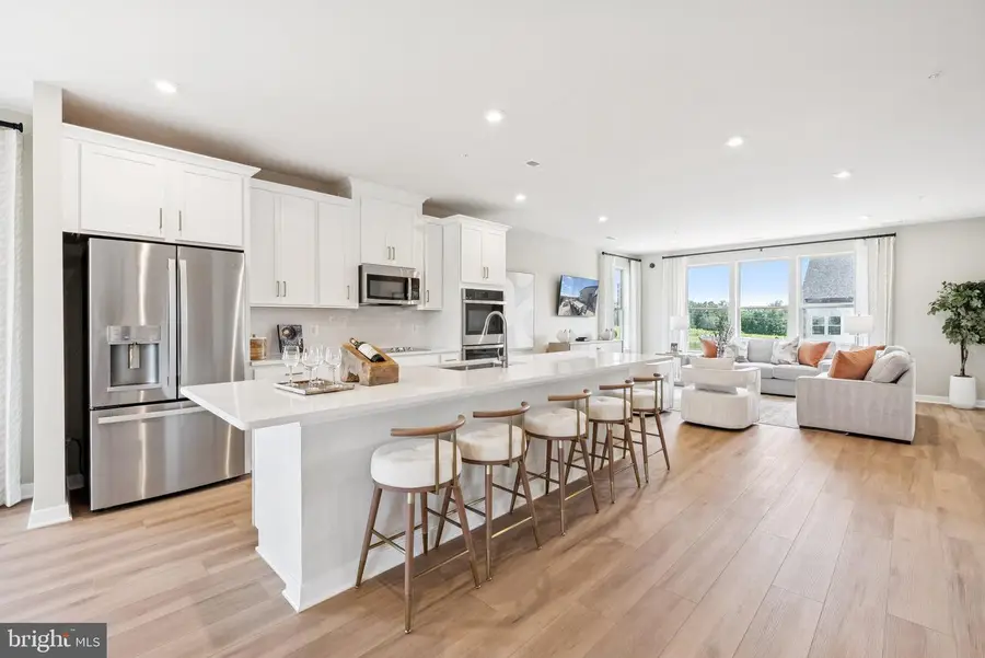 6709 Belcrest Rd, Hyattsville, MD 20782 - Image #3