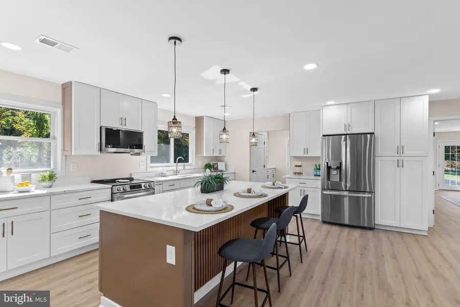 719 Manning Rd E, Accokeek, MD 20607 - #3