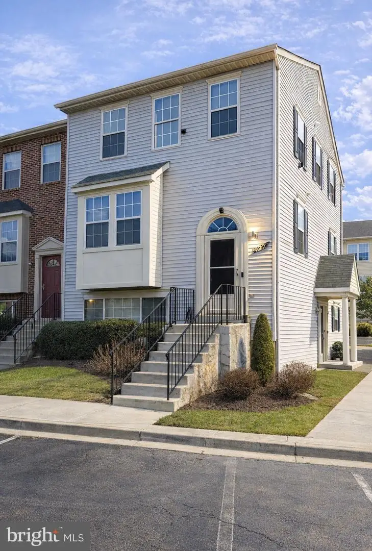 3727 Wilkinson Dr #402, Suitland, MD 20746 - Image #2