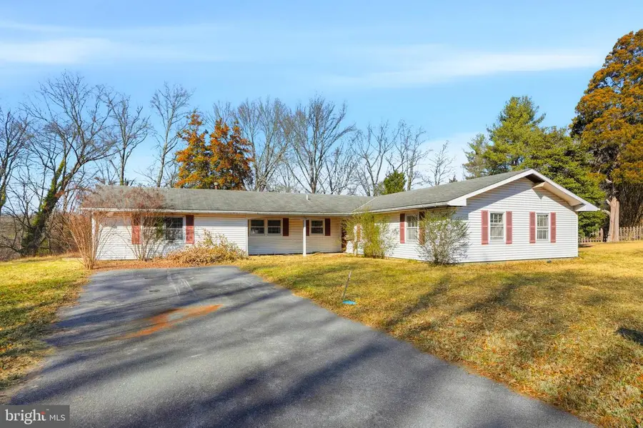 9200 Pleasant Ct, Laurel, MD 20708 - Image #2