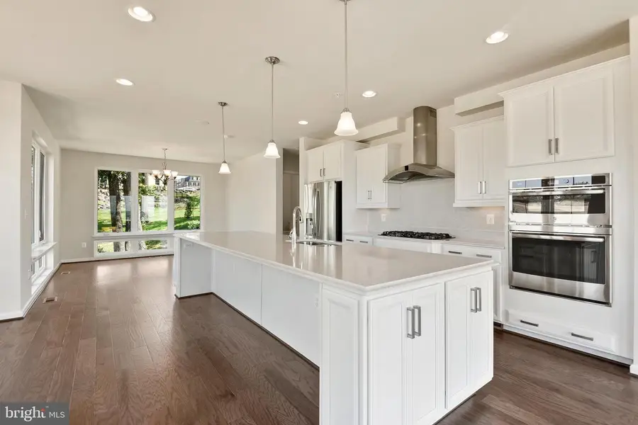 516 Harborview Dr, Oxon Hill, MD 20745 - Image #3