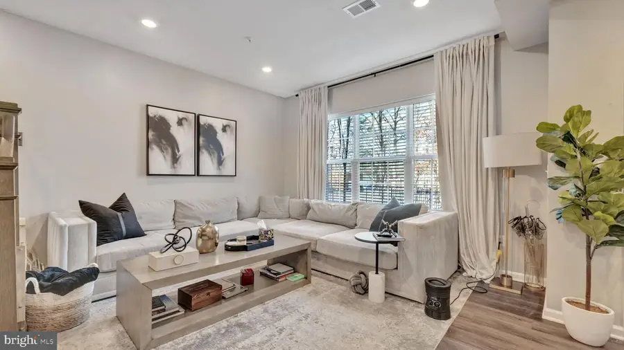 9616 Block St, Lanham, MD 20706 - Image #3