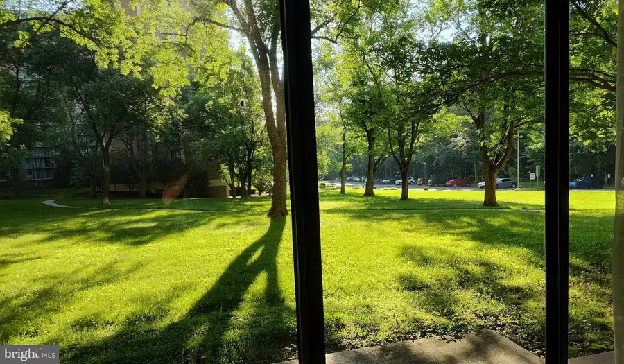 6100 Westchester Park Dr #tr11, College Park, MD 20740 - #2