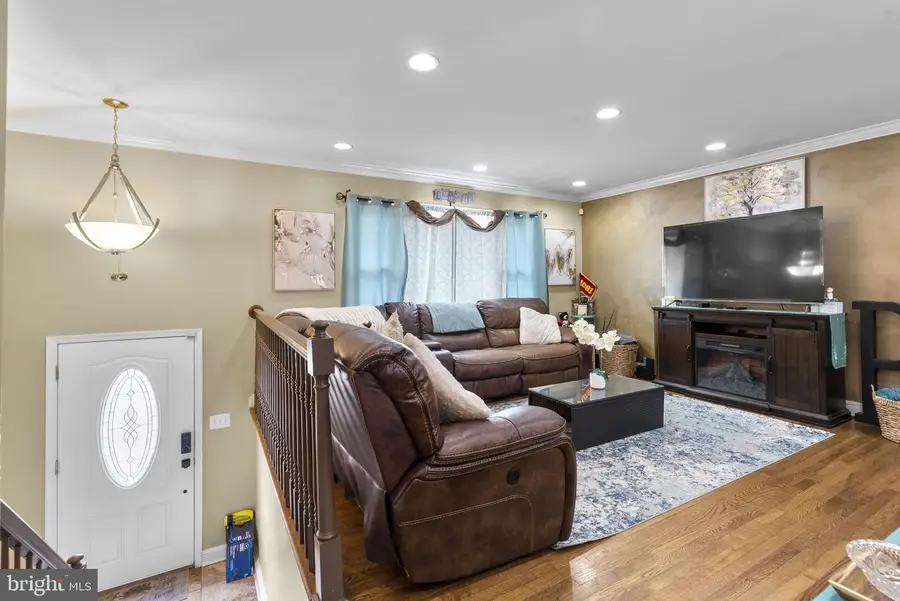 9618 Small Dr, Clinton, MD 20735 - #3