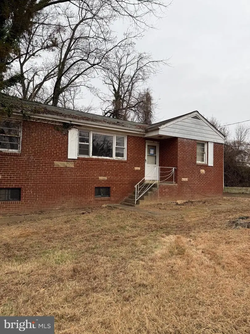 15 Notley Rd, Fort Washington, MD 20744 - Image #1