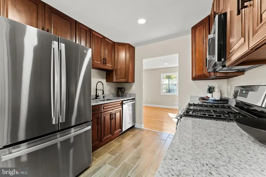 5109 Tyburn Ct, Temple Hills, MD 20748 - #3