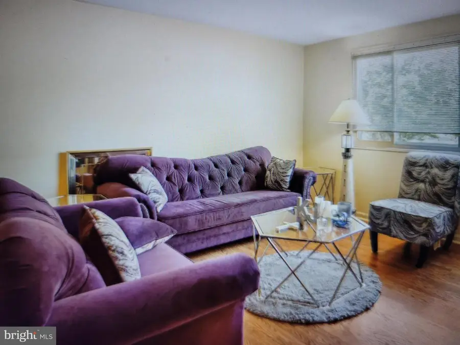 3827 Hamilton St #d-203, Hyattsville, MD 20781 - #3