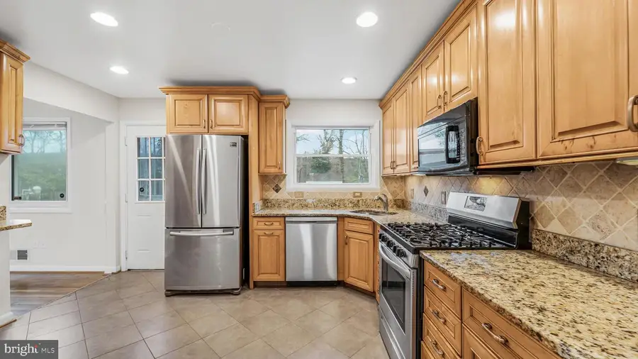 1903 Fenwood Ave, Oxon Hill, MD 20745 - #3