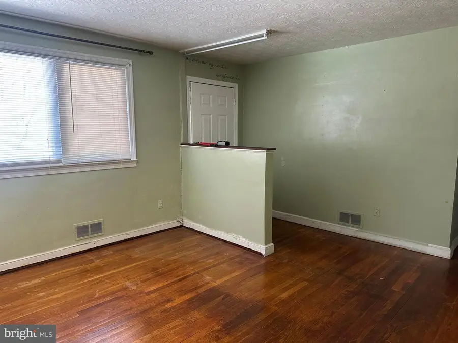 1504 5th St, Lanham, MD 20706 - #2