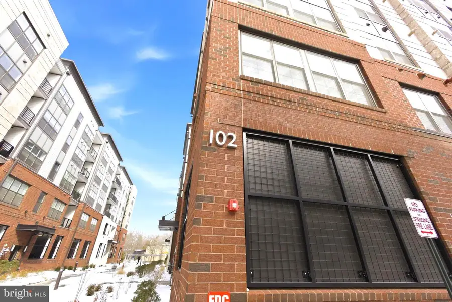 102 Saint Ives Pl #307, Oxon Hill, MD 20745 - #3