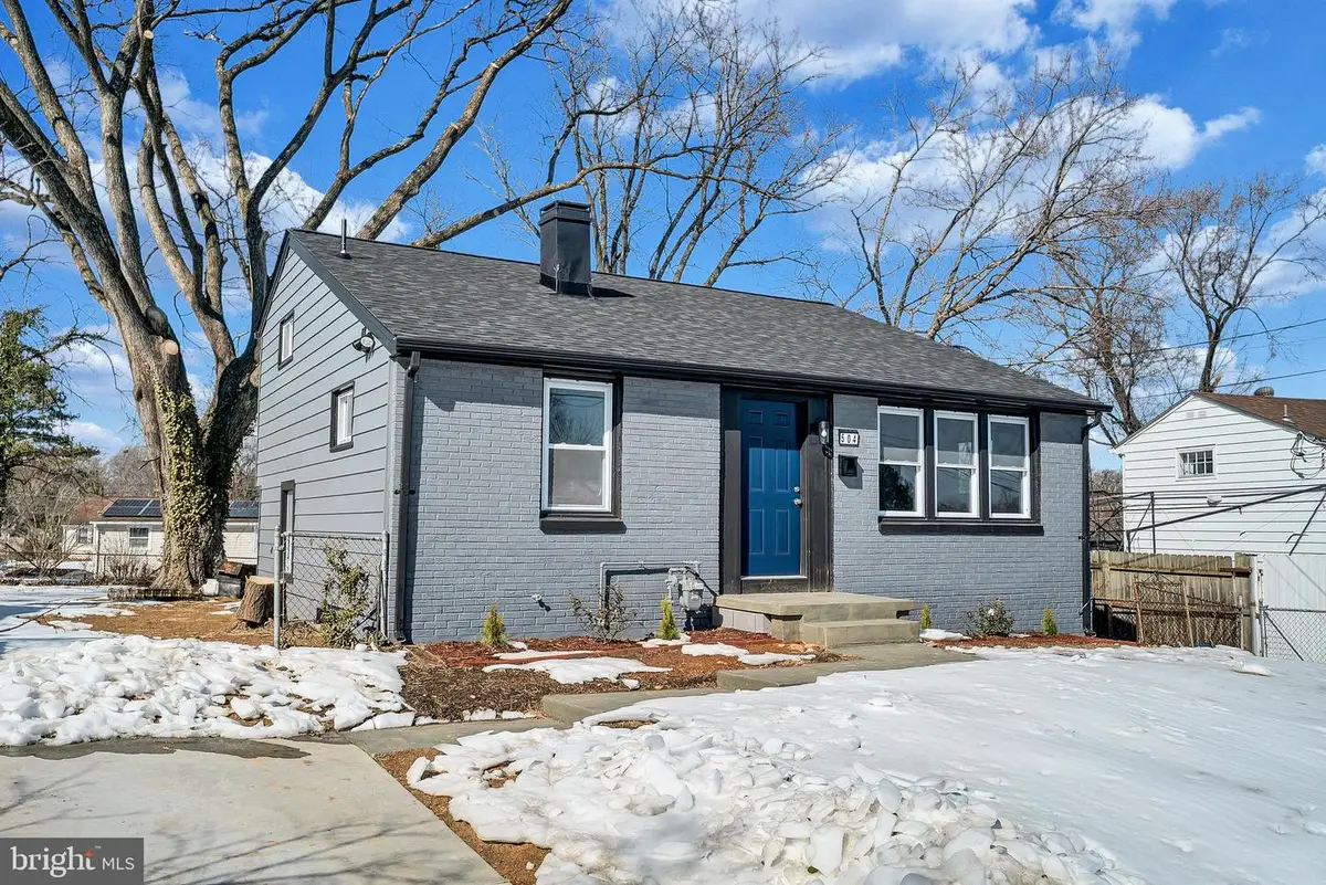 504 Sandy Pl, Oxon Hill, MD 20745 - #1