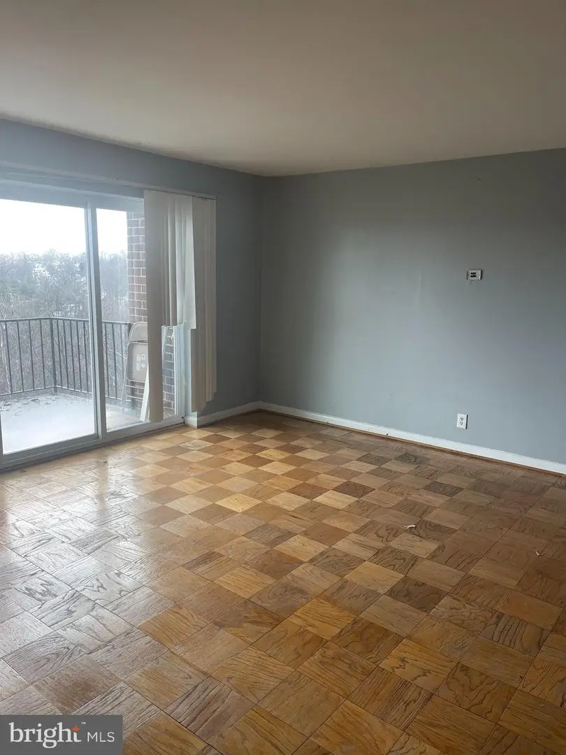 6011 Emerson St #707, Bladensburg, MD 20710 - #3