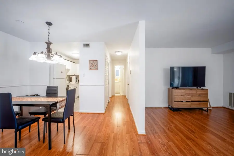 5976 Westchester Park Dr #5976 T-1, College Park, MD 20740 - #3