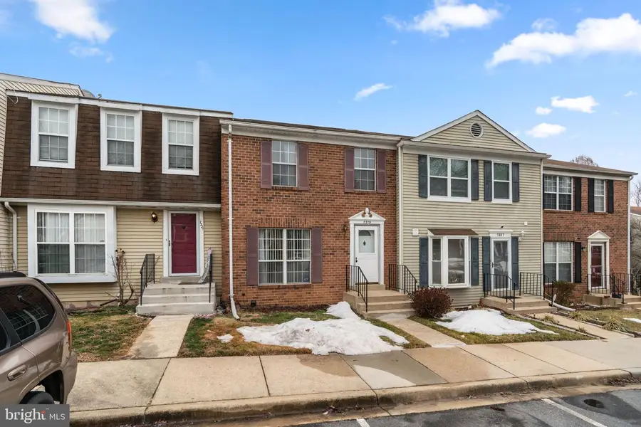 7319 Morrison Dr, Greenbelt, MD 20770 - #2