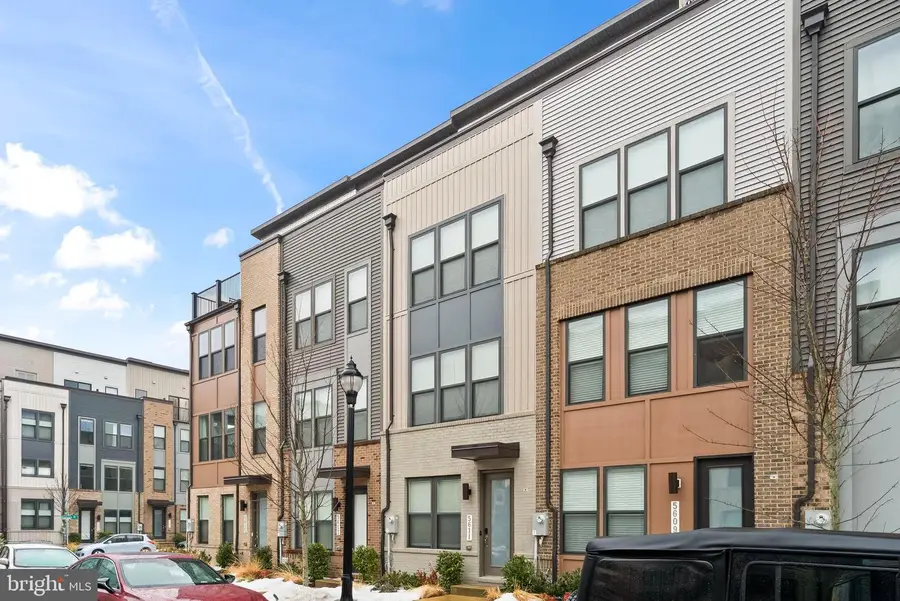 5611 Alpha Ridge Ave, Hyattsville, MD 20782 - #3