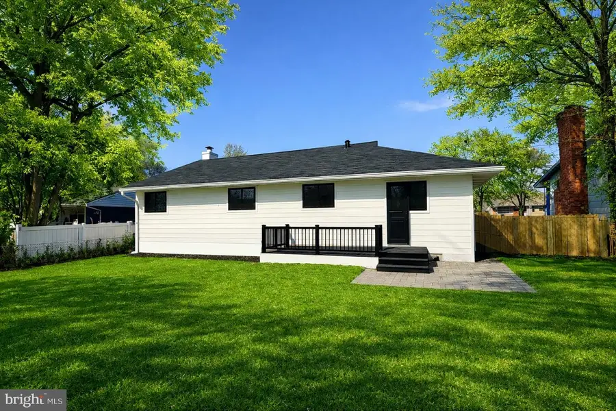 1409 Fenwood Ave, Oxon Hill, MD 20745 - #2