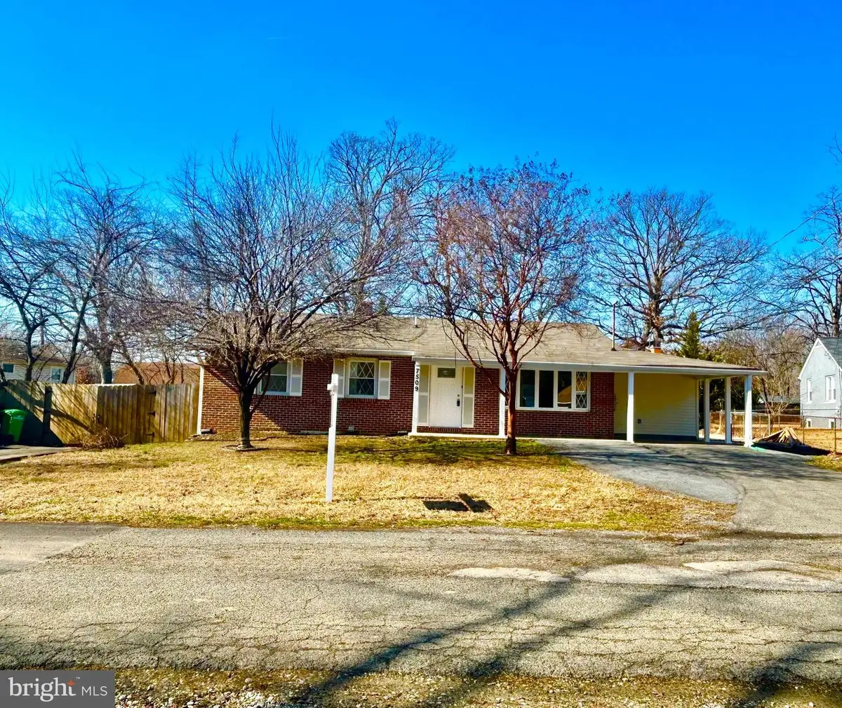 7509 Putt Rd, Fort Washington, MD 20744 - #1