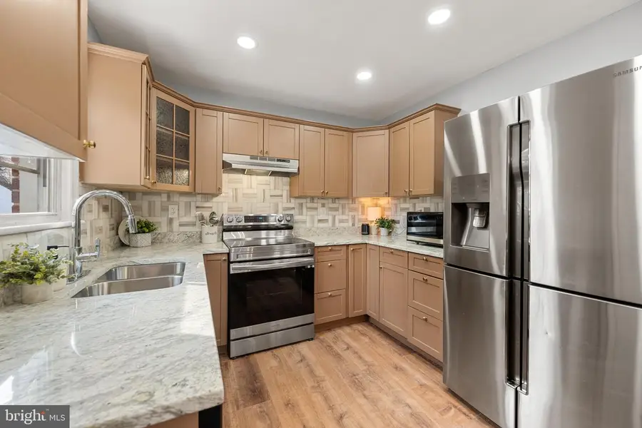 6439 Bock Rd, Oxon Hill, MD 20745 - #2