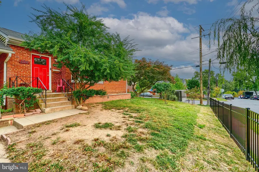 6716 Stockton Ln, Hyattsville, MD 20784 - #3