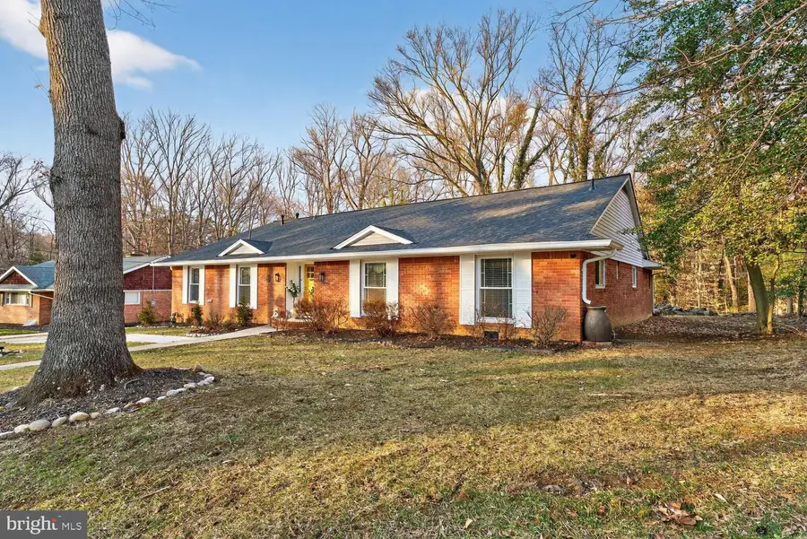 12313 Arrow Park Dr, Fort Washington, MD 20744 - #2