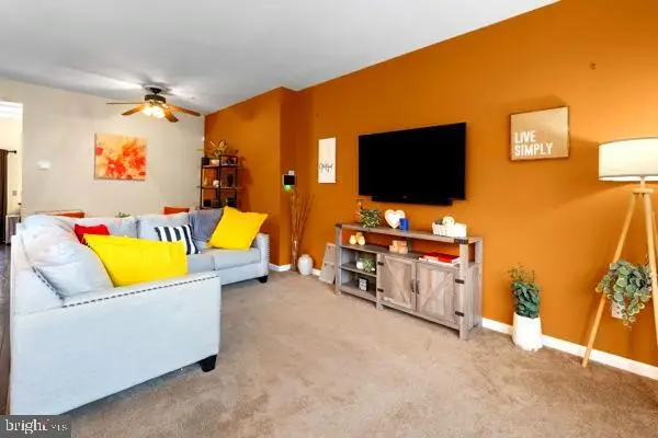 10913 Daniel Sim Ct, Upper Marlboro, MD 20772 - #3