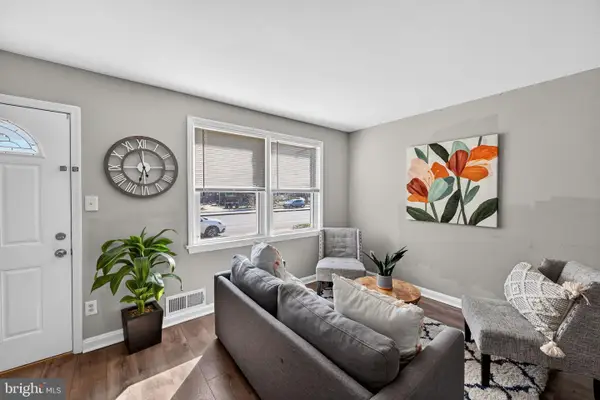 2406 Iverson St, TEMPLE HILLS, MD 20748