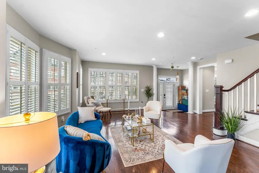 726 River Mist Dr #221, Oxon Hill, MD 20745 - #2