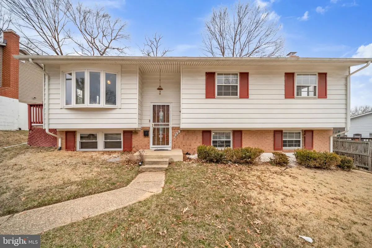 4554 Kinmount Rd, Lanham, MD 20706 - #1