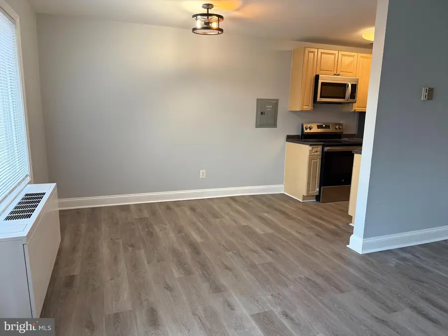 5601 Parker House Ter #301, Hyattsville, MD 20782 - #2