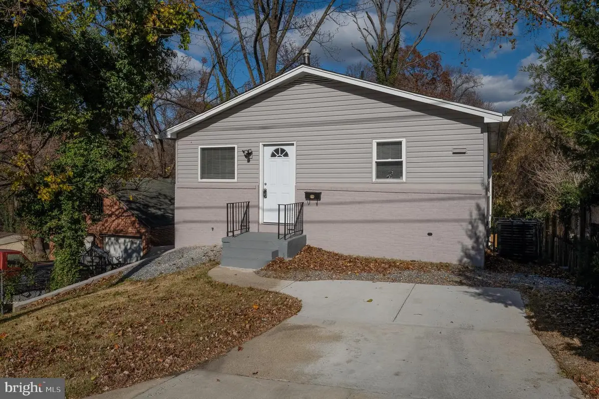 6112 Perry St, Landover, MD 20785 - #1