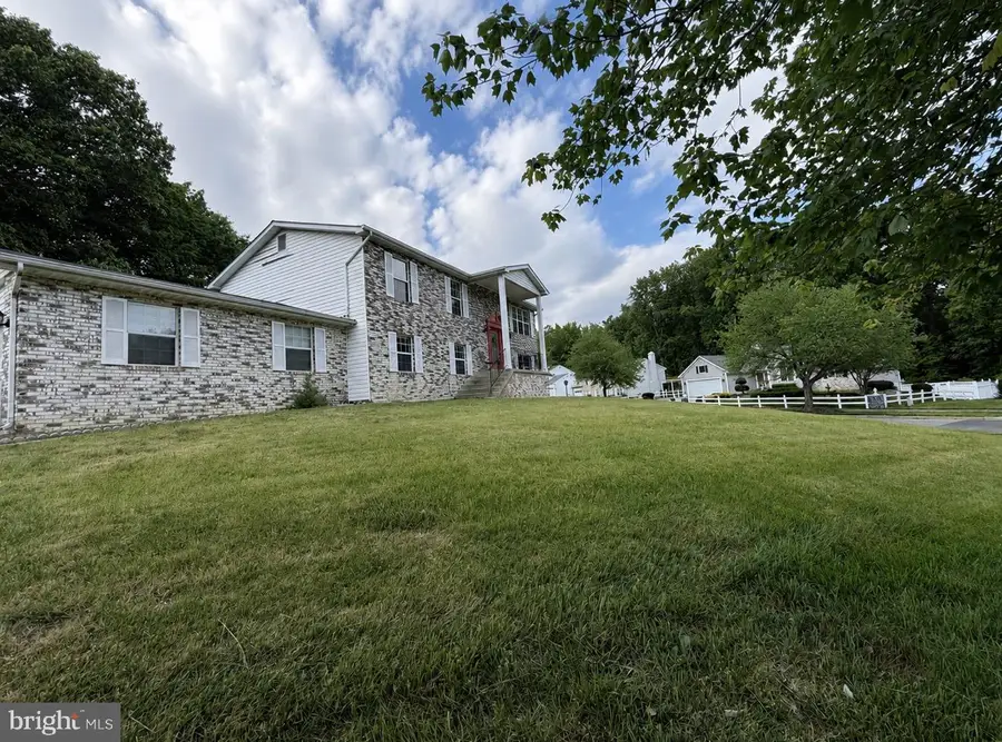 1512 Jomar Dr, Fort Washington, MD 20744 - #2