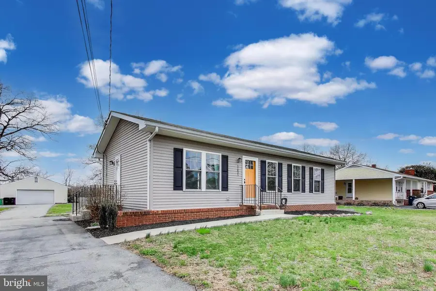 11431 Rosedale Ln, Beltsville, MD 20705 - #2