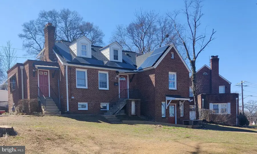 2 Seneca Dr, Oxon Hill, MD 20745 - #2