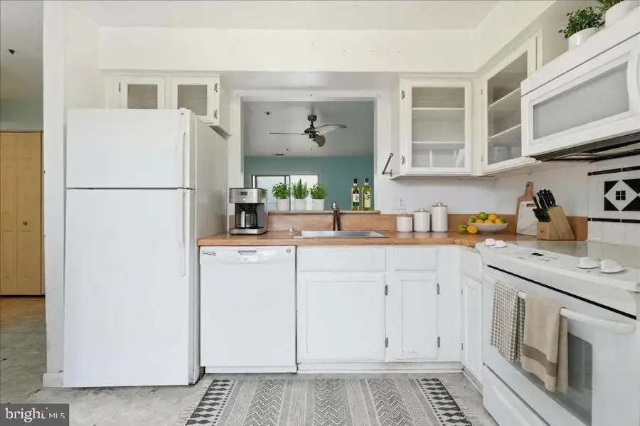 1142 Windemere Ct, Fort Washington, MD 20744 - #2