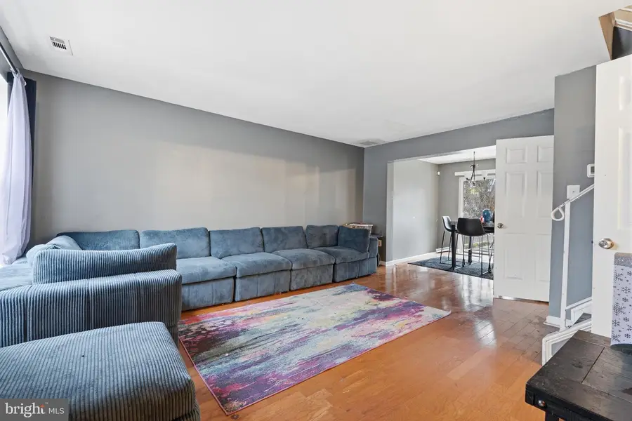 5815 Falkland Pl, Capitol Heights, MD 20743 - #3