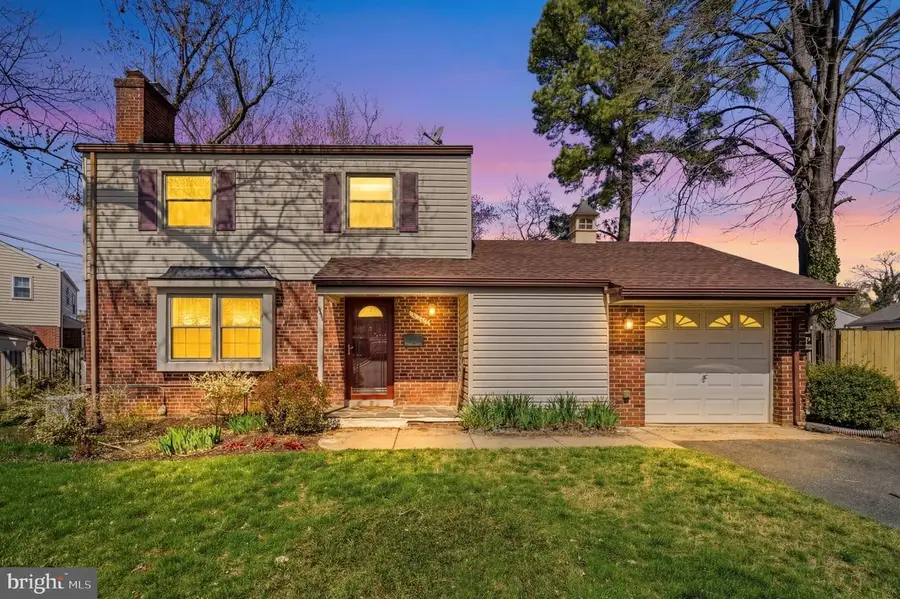 2502 Hughes Rd, Hyattsville, MD 20783 - #2