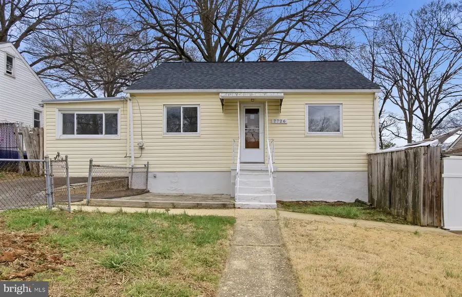 7726 Emerson Rd, Hyattsville, MD 20784 - #3