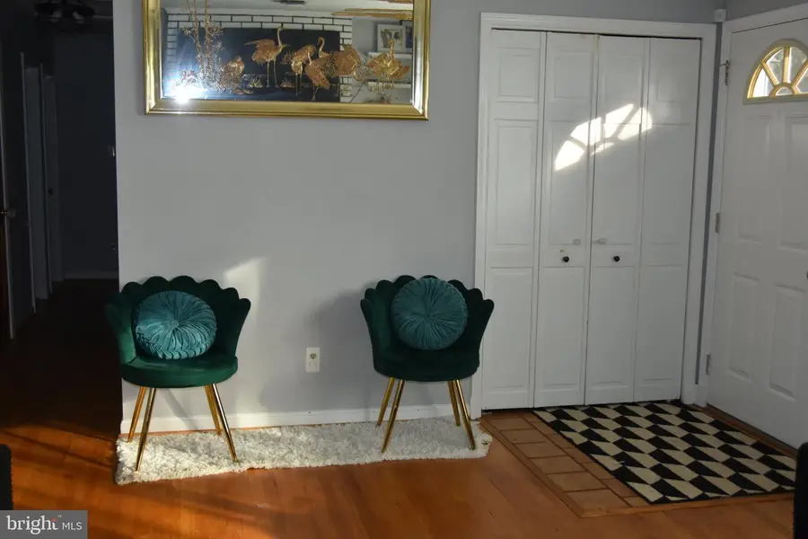 8610 Croom Rd, Upper Marlboro, MD 20772 - #3