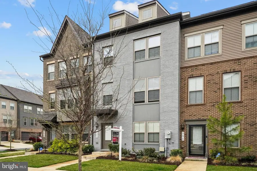 233 Albany Pl, Upper Marlboro, MD 20774 - #3