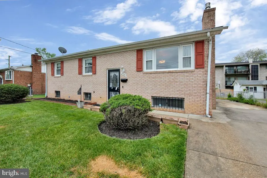 2721 Boones Ln, District Heights, MD 20747 - #3