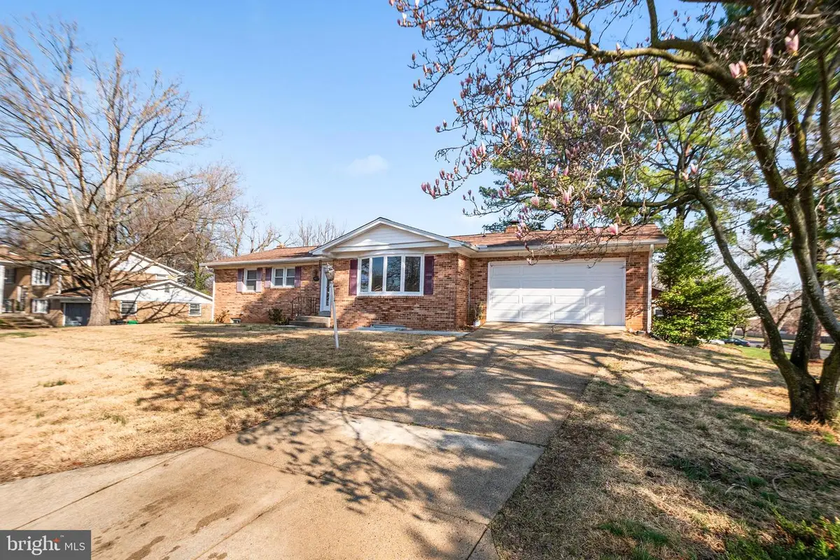 801 Pocahontas Dr, Fort Washington, MD 20744 - #1