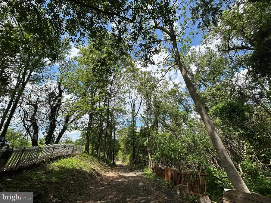 1701 Ferguson Ln, Fort Washington, MD 20744 - #3