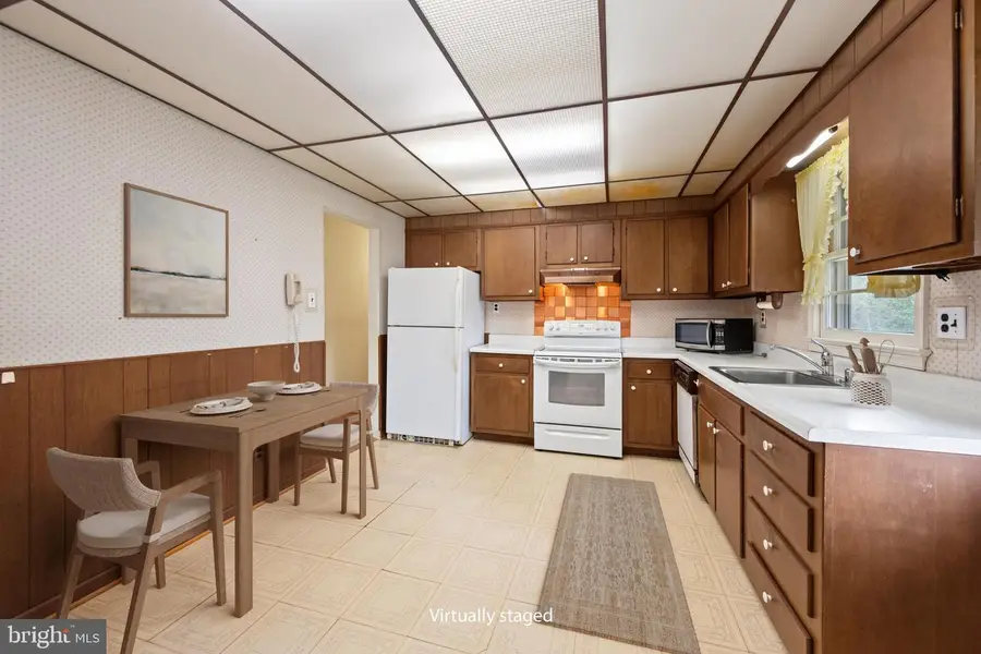 15709 Bond Mill Rd, Laurel, MD 20707 - #3