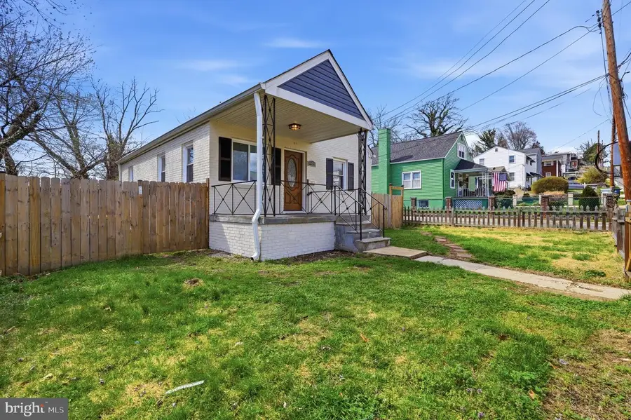 4309 Byers St, Capitol Heights, MD 20743 - #2