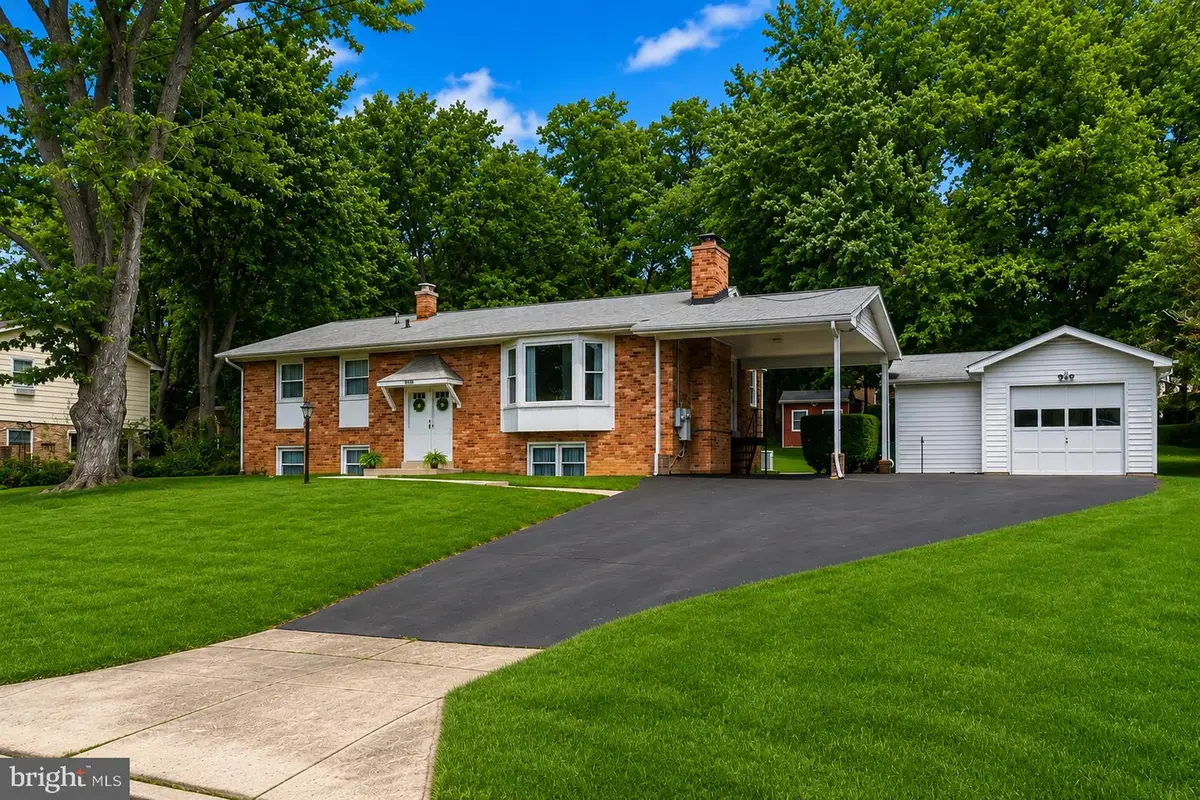 9716 Dale Dr, Upper Marlboro, MD 20772 - #1
