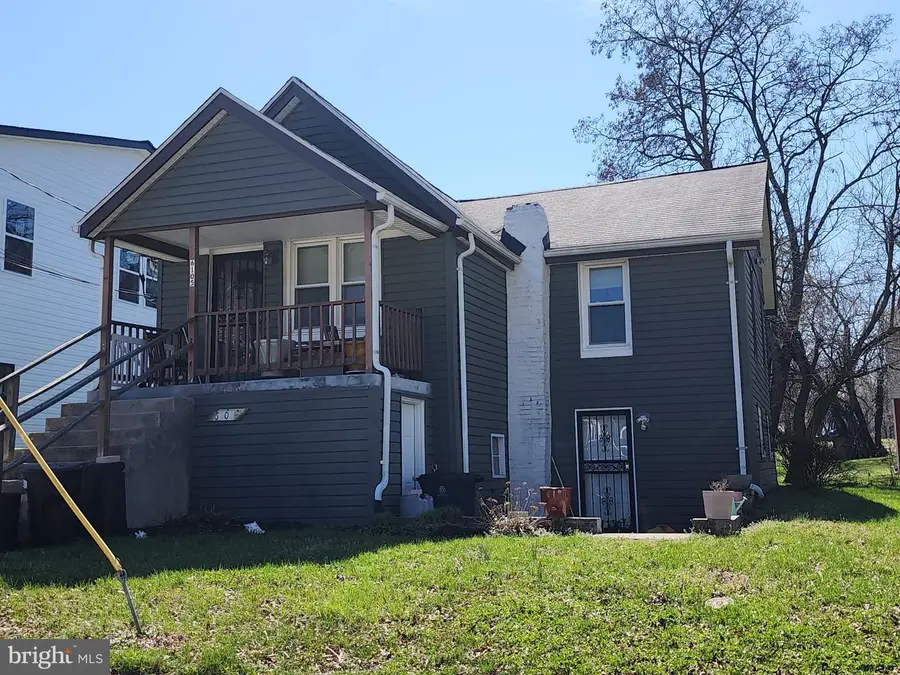 6105 Kolb St, Fairmount Heights, MD 20743 - #3