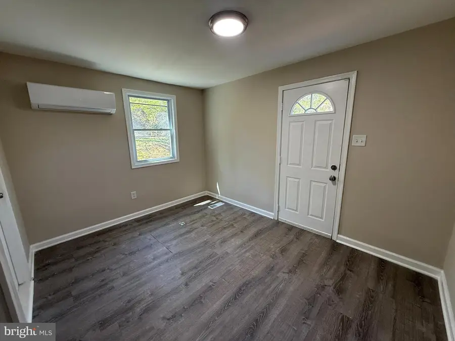 6809 Greenvale Pkwy, Hyattsville, MD 20784 - #3