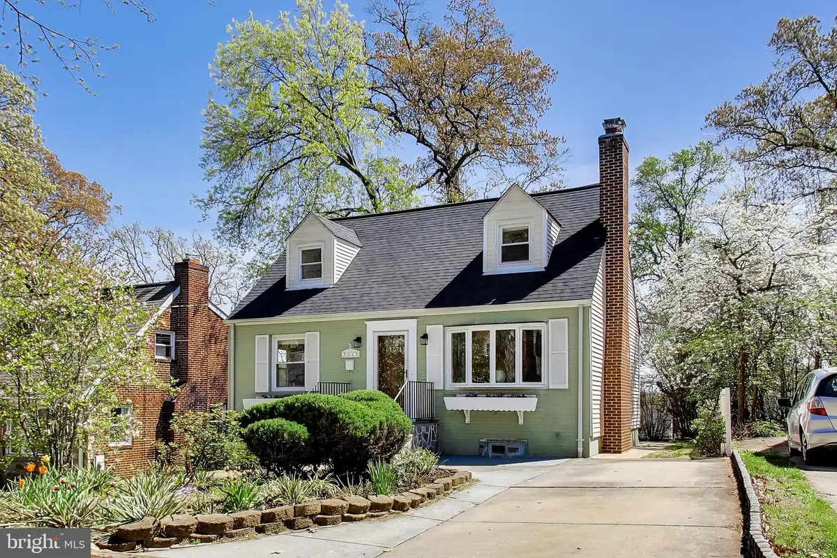 5823 Dewey St, Cheverly, MD 20785 - #1