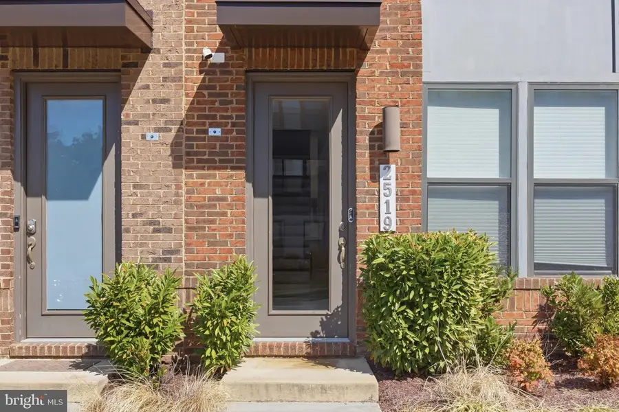 2519 Crimson Fox Dr, Hyattsville, MD 20782 - #2
