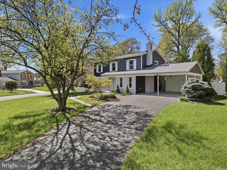 9127 Loughran Rd, Fort Washington, MD 20744 - #3